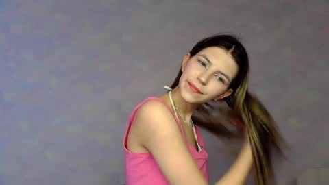 Snapshot of lesleycharm chatting on 04.01.26 Lesley online show from 04.01.26