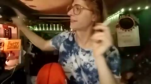 LesleyGumGrass- The Boring Trans girl online show from 11.25.25