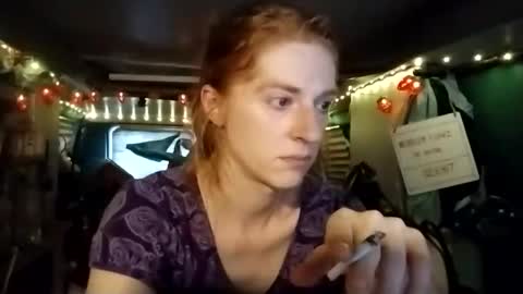 Snapshot of lesleygumgrass chatting on 05.24.26 LesleyGumGrass- The Boring Trans girl online show from 05.24.26