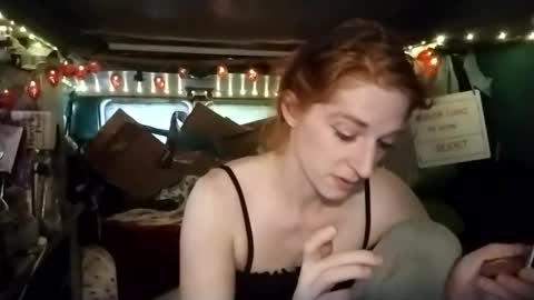 Snapshot of lesleygumgrass chatting on 05.29.26 LesleyGumGrass- The Boring Trans girl online show from 05.29.26