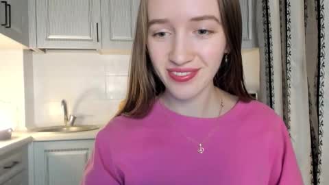  LESLIE   online show from 12.15.25