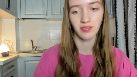 Snapshot of leslie_my_lovee chatting on 07.05.26 LESLIE online show from 07.05.26