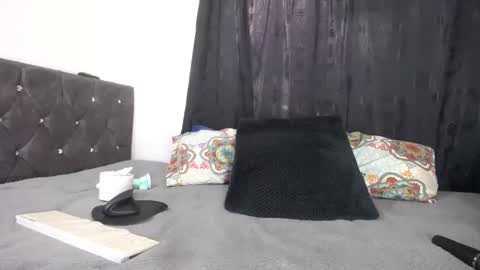 Snapshot of lessliee chatting on 12.13.24 lessliee online show from 12.13.24