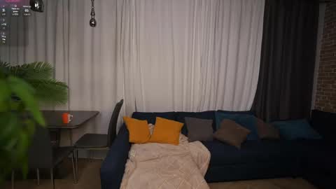 Hi my name is Lessy I am 18 years old. Im new here but I really like making new acquaintances online show from 04.08.26