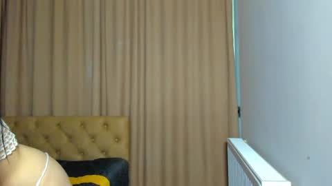 Snapshot of lesyaliss chatting on 05.16.26 lesyaliss online show from 05.16.26