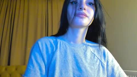 Snapshot of lesyaliss chatting on 05.26.26 lesyaliss online show from 05.26.26