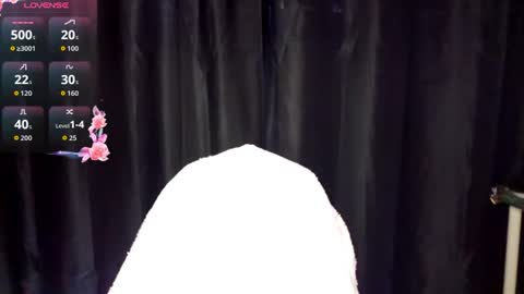 Snapshot of letitiamagett chatting on 07.25.26 Emily online show from 07.25.26