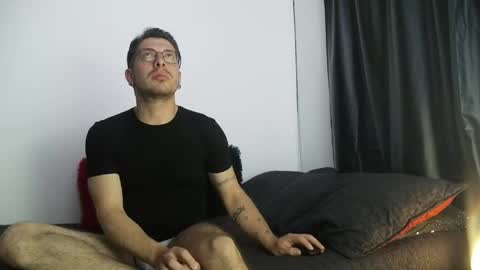 Snapshot of letorres23 chatting on 04.19.26 Torres online show from 04.19.26
