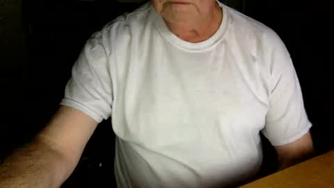 letscum2gether0 online show from 10.23.25