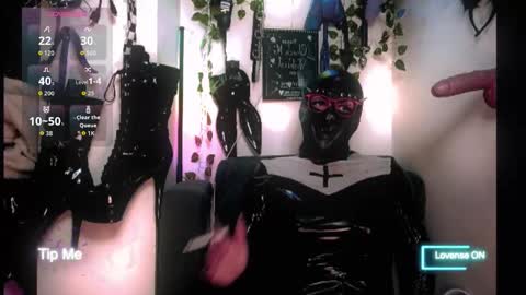 Snapshot of letsdoitbabez chatting on 10.18.25 Julian Mask online show from 10.18.25