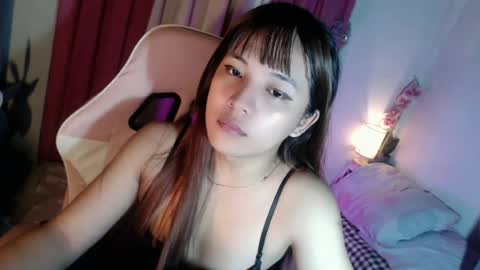 Snapshot of letsplaybaby_ chatting on 06.17.26 gene online show from 06.17.26