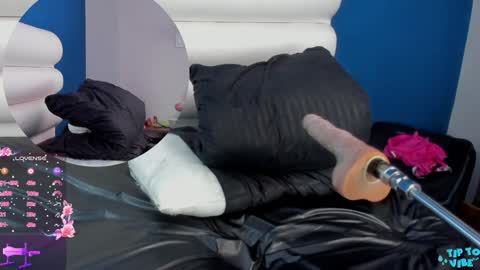 Snapshot of letty_straus chatting on 01.17.25 Maria Jose online show from 01.17.25