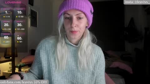 Snapshot of leusee chatting on 01.13.25 LeaVixx online show from 01.13.25