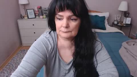 Mary online show from 12.17.25