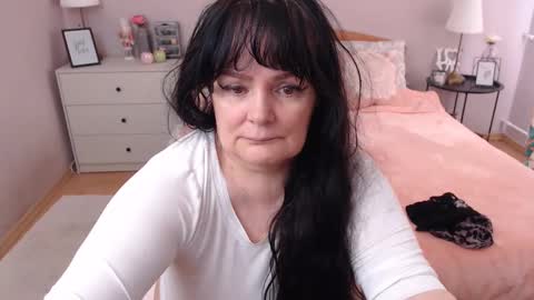 Mary online show from 04.05.26