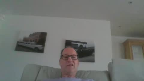 Snapshot of levensgenieters2 chatting on 12.18.24 levensgenieters2 online show from 12.18.24