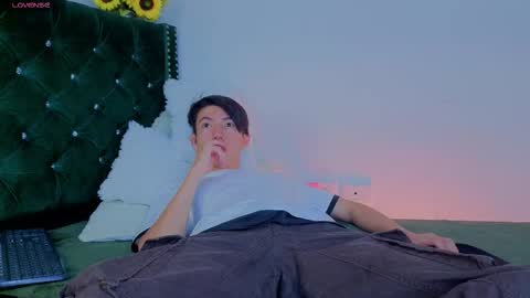 Levi  online show from 03.16.26