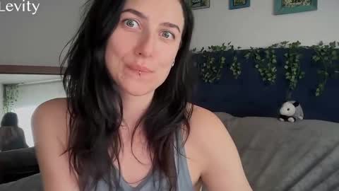 Snapshot of levity_opossum chatting on 09.14.25 Levity online show from 09.14.25