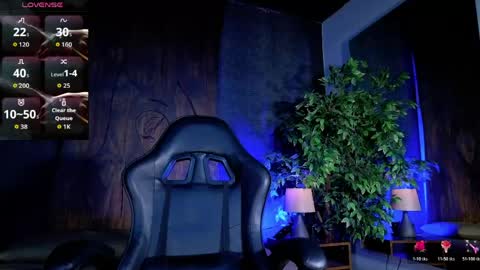 Snapshot of lexavega_ chatting on 05.19.26 lexavega_ online show from 05.19.26