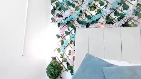 Gabrielle online show from 11.13.25