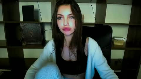 Alexia online show from 01.24.25