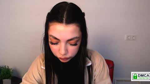 Alexia online show from 10.29.25