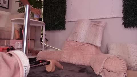 Snapshot of lexibby69 chatting on 04.15.26 Lexi Smith online show from 04.15.26