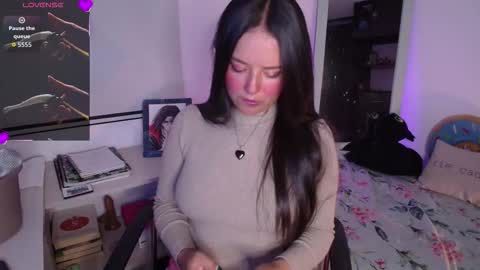 Lexie Thompson   8pm  0000am -5 online show from 01.14.26