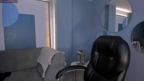 Lexie  online show from 10.06.25