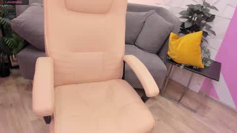 Lexi online show from 01.20.25