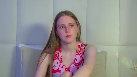 Snapshot of lexireadway chatting on 11.23.25 Lexi online show from 11.23.25