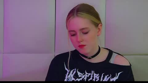 Snapshot of lexireadway chatting on 03.08.26 Lexi online show from 03.08.26