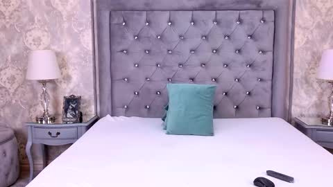 Lexi Riley online show from 12.20.25