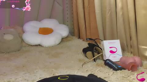 Naturaly Born Goddess  Ms. kendall  online show from 12.19.25