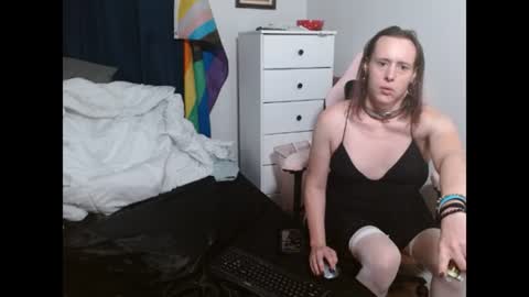 Snapshot of lexithrace chatting on 07.19.26 Lexi Doll online show from 07.19.26