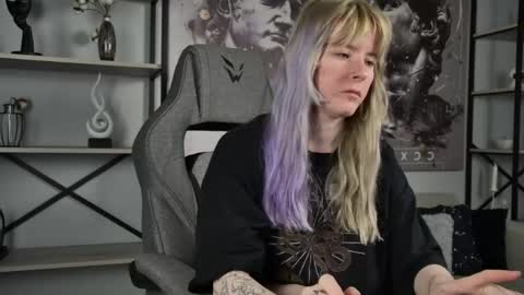 Snapshot of lexiwenford chatting on 05.21.26 Lexi Wenford NO NUDE GODDESS online show from 05.21.26