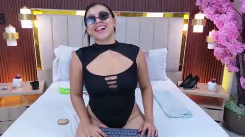 Snapshot of lexxi_gb chatting on 07.24.26 lexxi_gb online show from 07.24.26