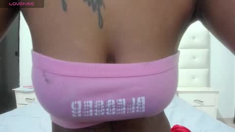 Snapshot of lexxi_ross chatting on 10.13.25 LEXXI online show from 10.13.25