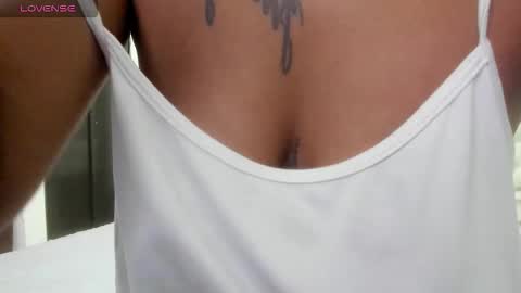 Snapshot of lexxi_ross chatting on 10.17.25 LEXXI online show from 10.17.25