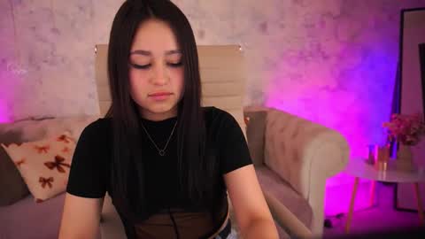 Snapshot of lexxxilush chatting on 05.17.26 Lexi online show from 05.17.26