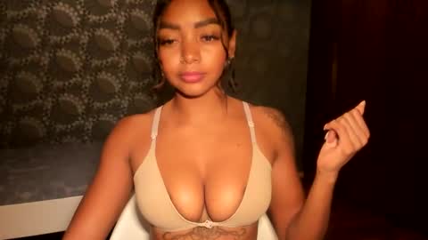 LEXY - Independent account online show from 11.04.25