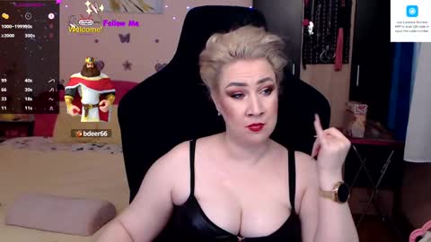 Snapshot of lexygold chatting on 02.08.25 Lexy online show from 02.08.25