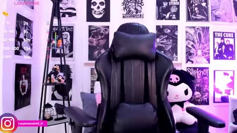 LexyJoyce online show from 09.30.25