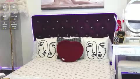 Snapshot of lexylee17 chatting on 11.04.25 Lexy online show from 11.04.25