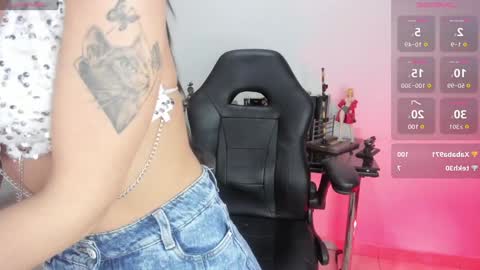 Snapshot of leydy0812_ chatting on 12.16.24 Leydy online show from 12.16.24