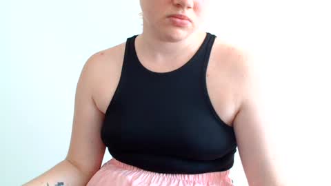 Leyla online show from 07.30.26