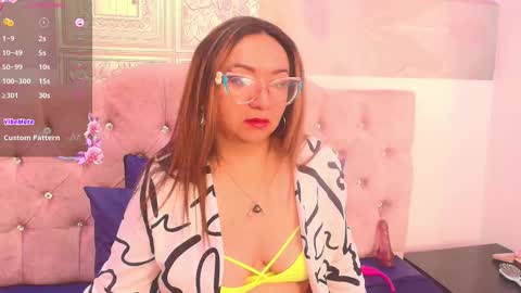 Leyla smithh online show from 09.30.25