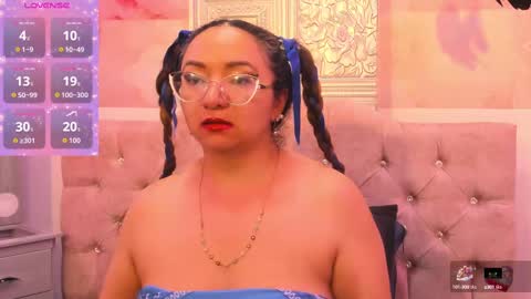 Leyla smithh online show from 11.05.25