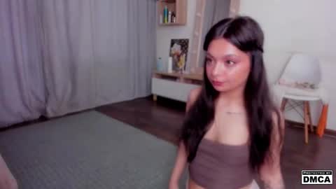 Leyla online show from 11.17.25