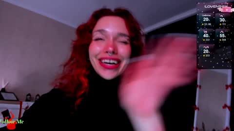 Snapshot of leylanoir chatting on 12.22.24 LEA online show from 12.22.24